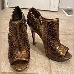 Via Spiga Bronze Leather Snakeskin Embossed Peep Toe Booties Size 8M